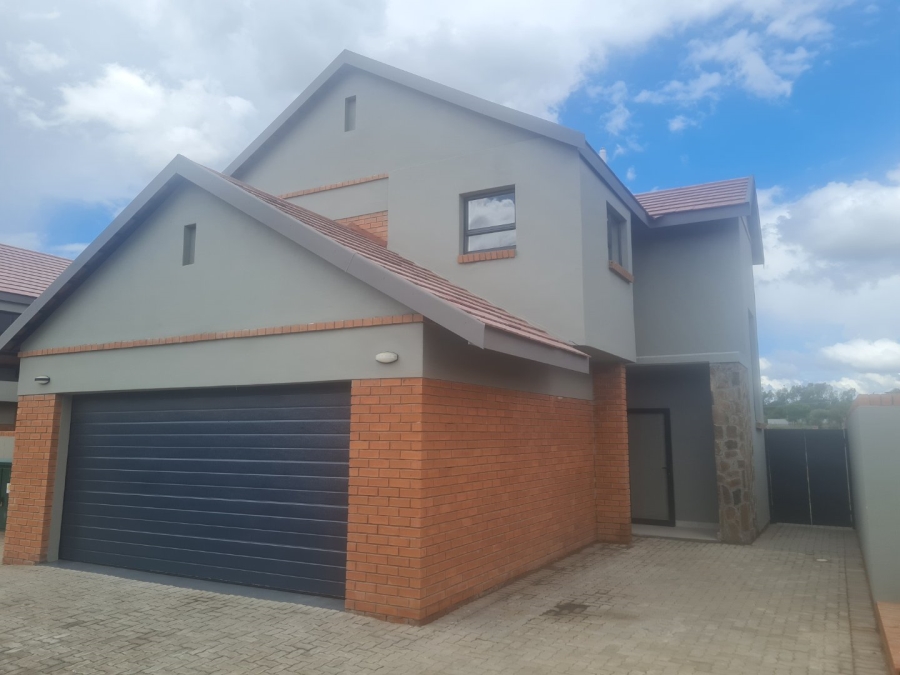 3 Bedroom Property for Sale in Somerton Estate Free State